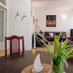 Cozy In With Wifi *