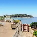 Cozy In With Wifi Holiday home