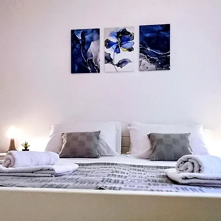 펜션 3 Bedroom Lovely In Blato (Korcula)