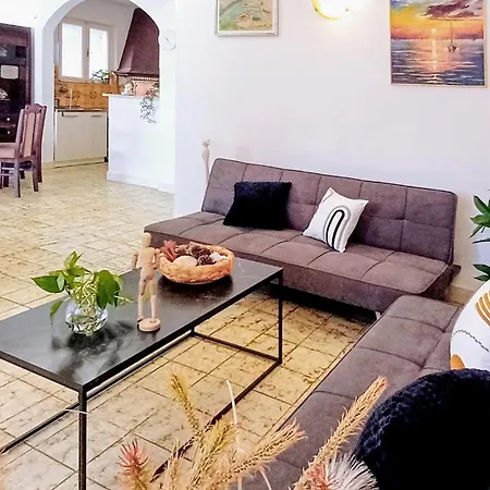 3 Bedroom Lovely In * Blato (Korcula)