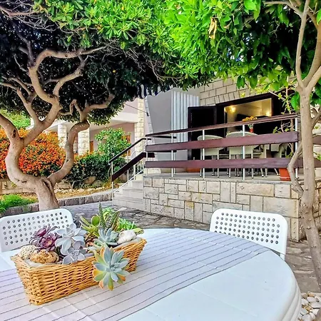 3 Bedroom Lovely In * Blato (Korcula)