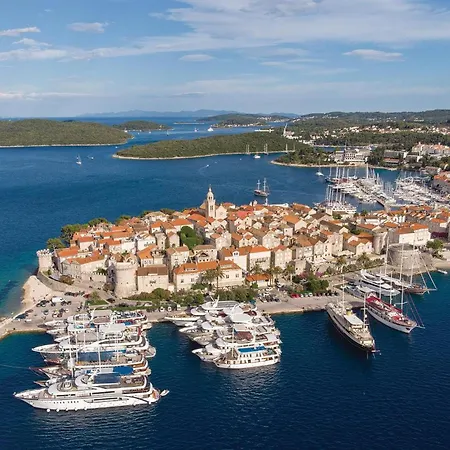 Pet Friendly In With Kitchen Blato (Korcula)
